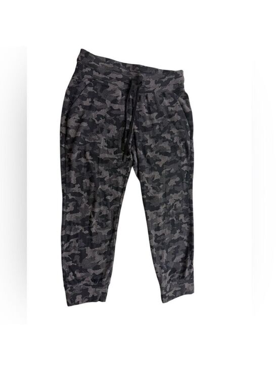 lululemon athletica Pants - Lululemon Athletica Camo Jacquard Black Lunar Rock Camo Joggers W6BJGS Sz8